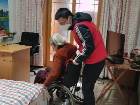 【疫情防控】尽锐出战护我城，，，，，，，必博先锋在行动 ——集团干手下沉一线系列（二）